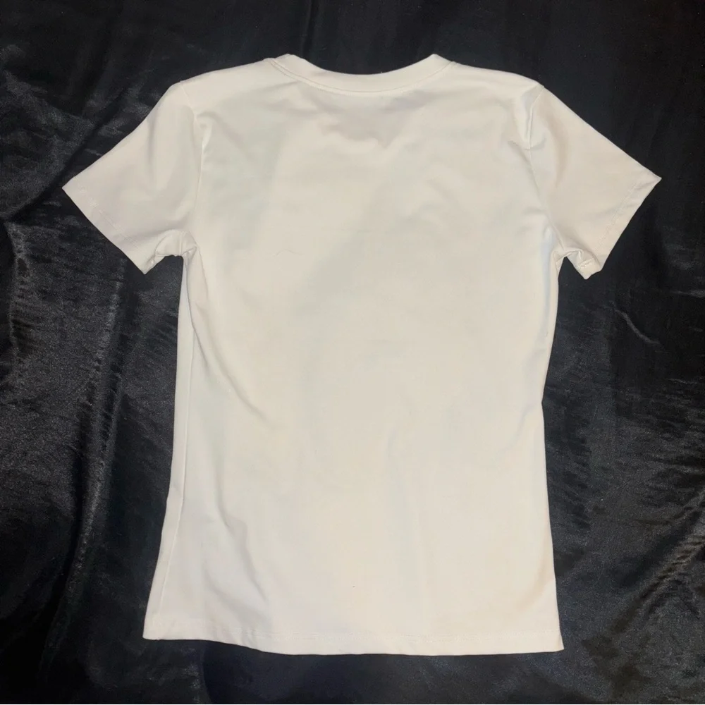 Breathable white workout top - Picture 2 of 3
